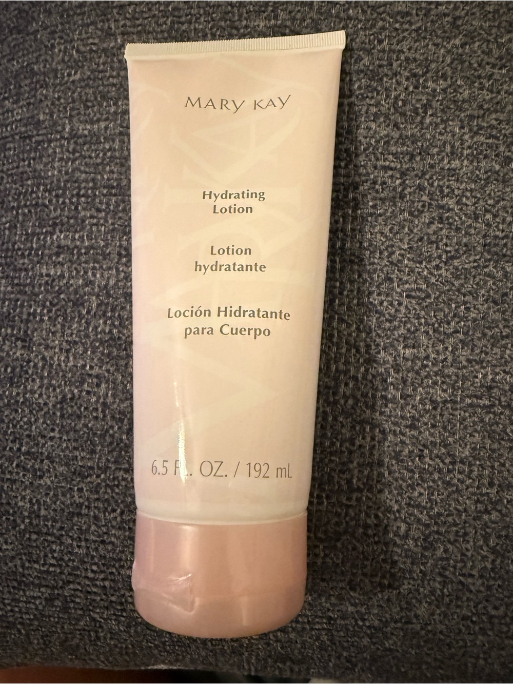 Mary Kay Hydrating Lotion & 2-in-1 Body Wash Set - Hello, Clean NIB - Picture 4 of 6